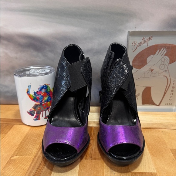 Black and Purple Lace-Up Peep-Toe Heels size 8. USED NO BOX - Picture 2 of 6